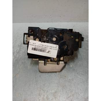 MOTOR CIERRE CENTRALIZADO DELANTERO DERECHO 5P 2000