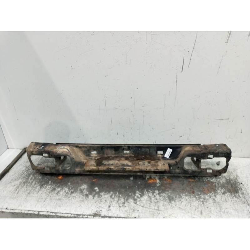 Recambio de refuerzo paragolpes trasero para nissan terrano ii (r20) 2.7 td 4wd referencia OEM IAM   