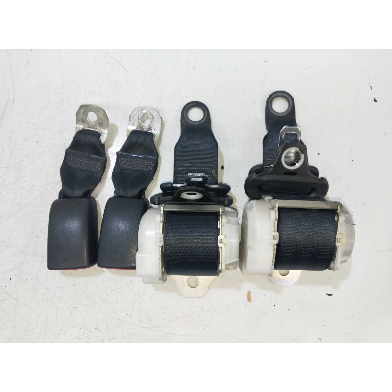 Recambio de juego cinturones trasero para peugeot 107 rc-line referencia OEM IAM   3P