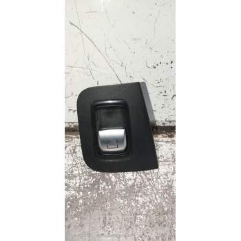 MANDO ELEVALUNAS DELANTERO DERECHO A2229052203 4P
