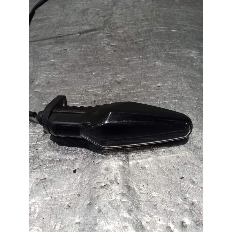 Recambio de piloto delantero derecho para bmw f (801cc - ) f 900 xr (4r90) referencia OEM IAM 855718805H 925265A INTERMITENTE