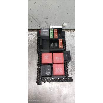 CAJA RELES / FUSIBLES A2059062501 529891F02 