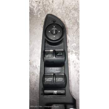 MANDO ELEVALUNAS DELANTERO IZQUIERDO AM5T14A132CA 2010