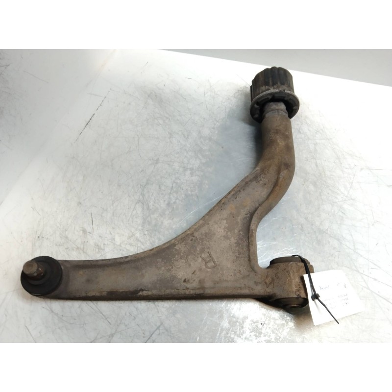 Recambio de brazo suspension inferior delantero derecho para ford scorpio berl./turnier 2.3 16v dohc cat referencia OEM IAM   