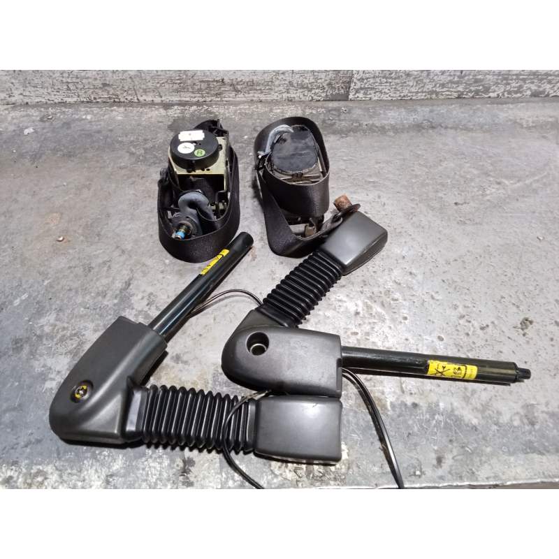 Recambio de juego cinturones delantero para rover 200 ii hatchback (rf) 220 d/sd referencia OEM IAM 2P  