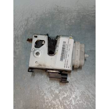 MOTOR CIERRE CENTRALIZADO DELANTERO DERECHO 4D1837016D 4P