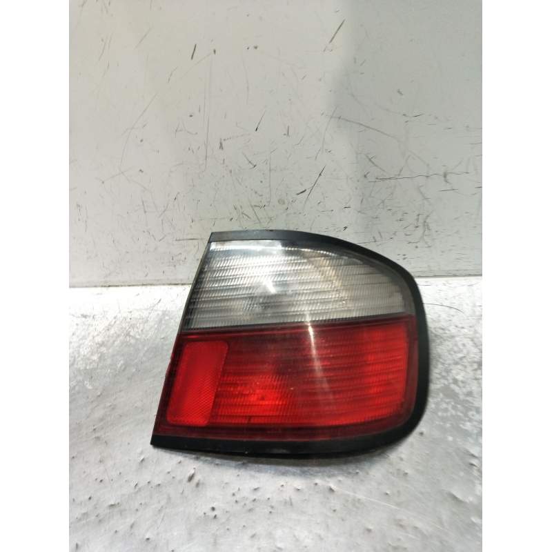 Recambio de piloto trasero derecho para nissan primera berlina (p11) 1.6 16v cat referencia OEM IAM   97