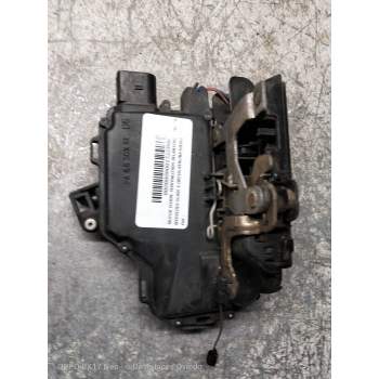 MOTOR CIERRE CENTRALIZADO DELANTERO DERECHO 4P 1999