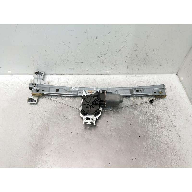 Recambio de elevalunas delantero derecho para peugeot 207 1.4 referencia OEM IAM 9681182280 3P 2009