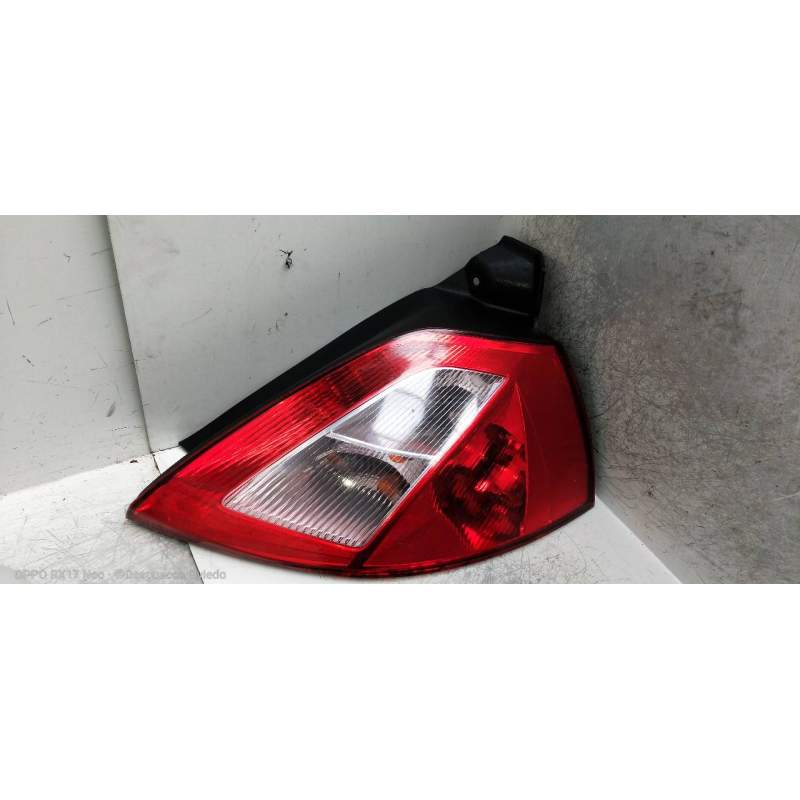 Recambio de piloto trasero derecho para renault megane ii berlina 3p expression referencia OEM IAM 8200073237B 3P 2003