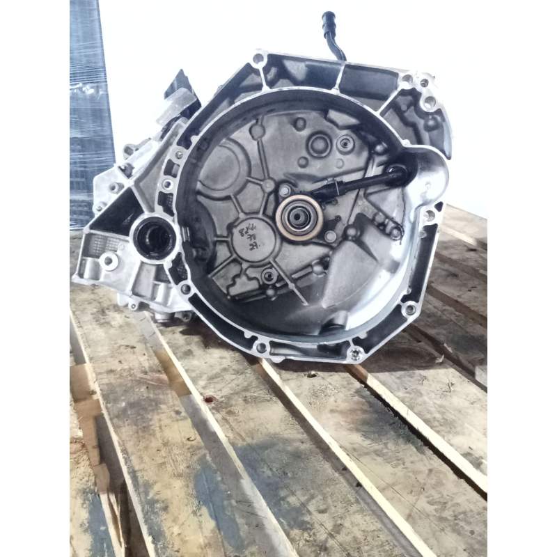 Recambio de caja cambios para renault clio v referencia OEM IAM JT4004 6V A104319