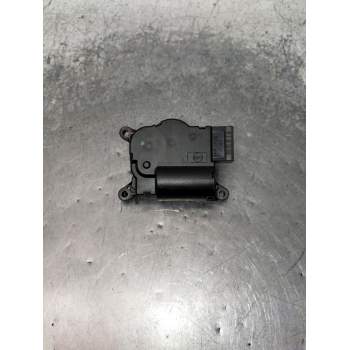 MOTOR APERTURA TRAMPILLAS CLIMATIZADOR 5Q0907511L T915266A 2015