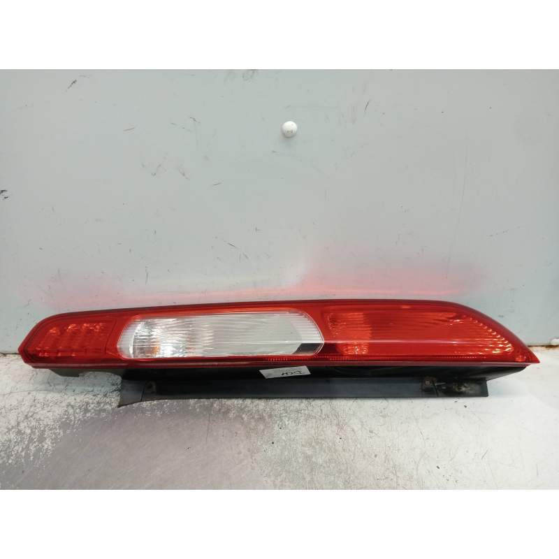 Recambio de piloto trasero derecho para ford focus berlina (cap) trend referencia OEM IAM   2005