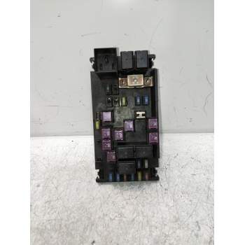 CAJA RELES / FUSIBLES 82231XA04A 