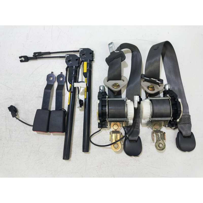 Recambio de juego cinturones delantero para renault modus 1.5 dci diesel cat referencia OEM IAM   5P