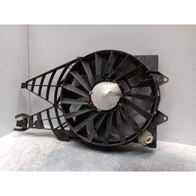 Recambio de electroventilador para fiat linea (323_, 110_) 1.3 d multijet (323axb11, 323axb1a) referencia OEM IAM   