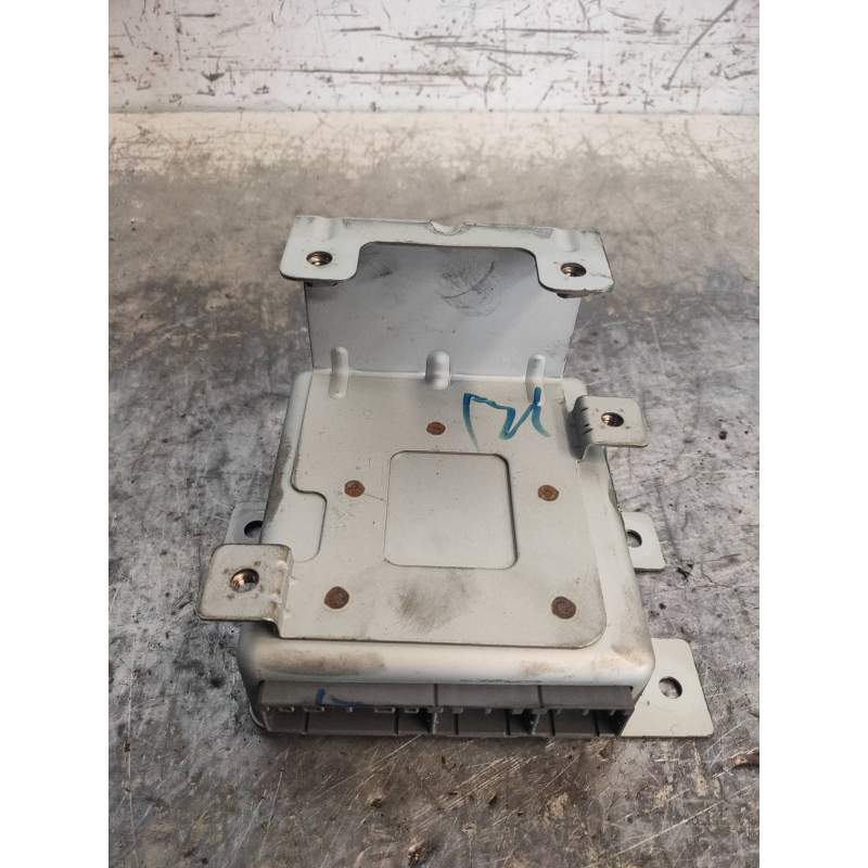 Recambio de centralita inmovilizador para ssangyong rexton 2.7 turbodiesel cat referencia OEM IAM 8712008201  