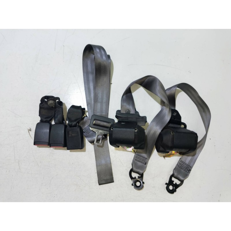 Recambio de juego cinturones trasero para renault clio i phase iii 1.9 diesel referencia OEM IAM   3P