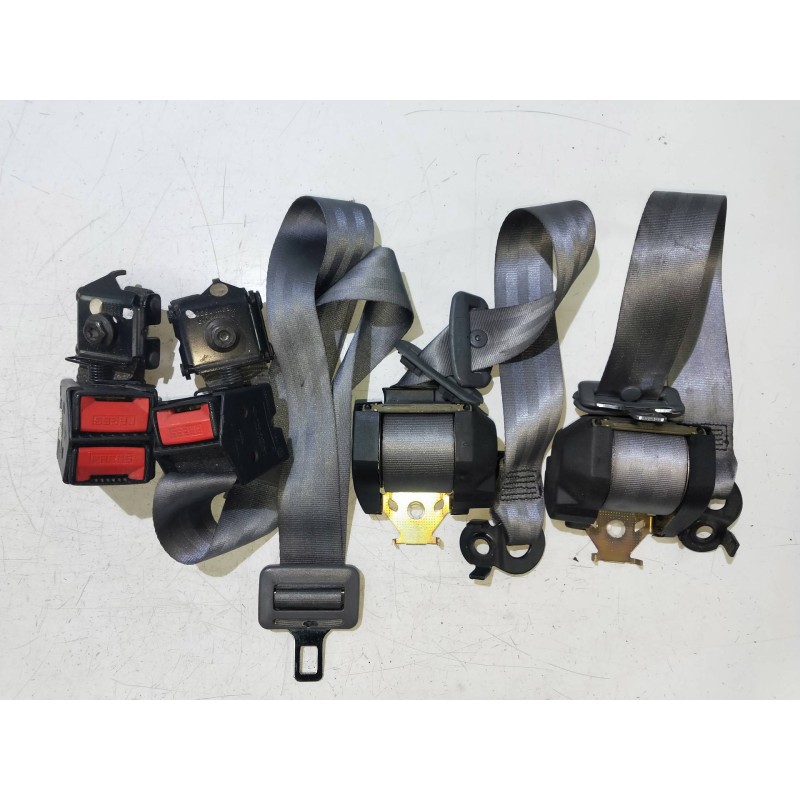 Recambio de juego cinturones trasero para renault clio ii fase i (b/cbo) 1.9 d referencia OEM IAM   3P