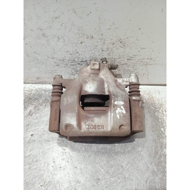 Recambio de pinza freno delantera izquierda para toyota aygo (_b4_) 1.0 (kgb40) referencia OEM IAM Y01786  