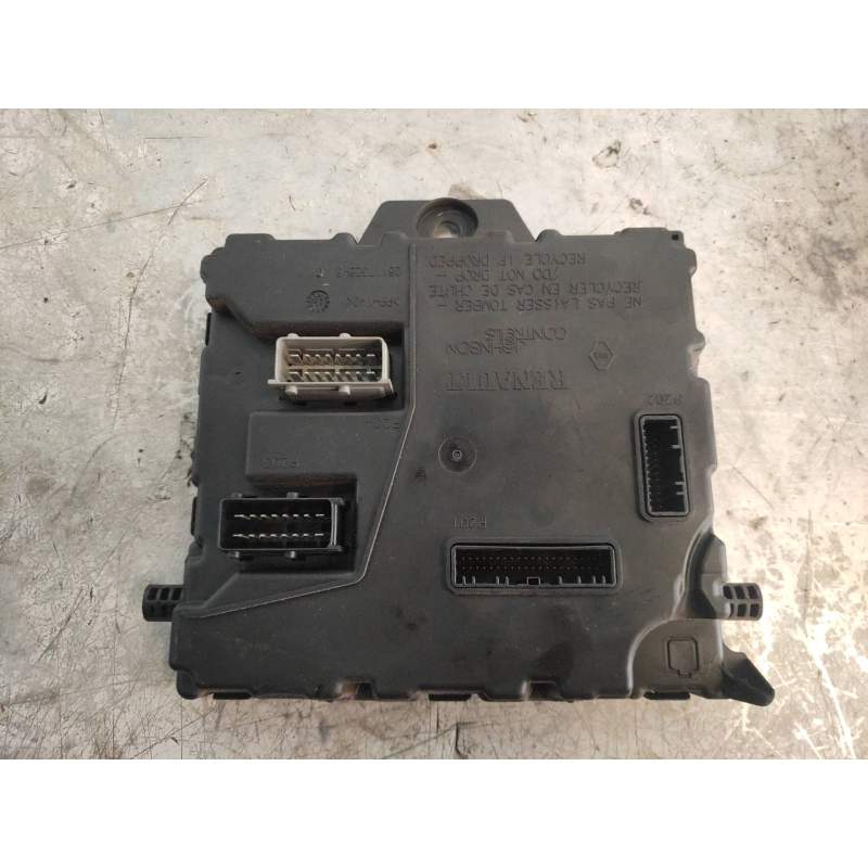 Recambio de modulo electronico para renault kangoo authentique referencia OEM IAM 8201077402B 002025209 BCMN1