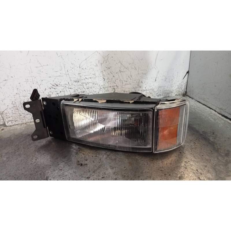 Recambio de faro derecho para iveco eurocargo tector chasis  (modelo 65 e 13) tráfico urbano referencia OEM IAM   