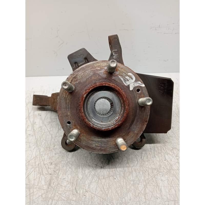 Recambio de mangueta delantera derecha para kia cee´d sporty wagon tech referencia OEM IAM  16CRDI 2012