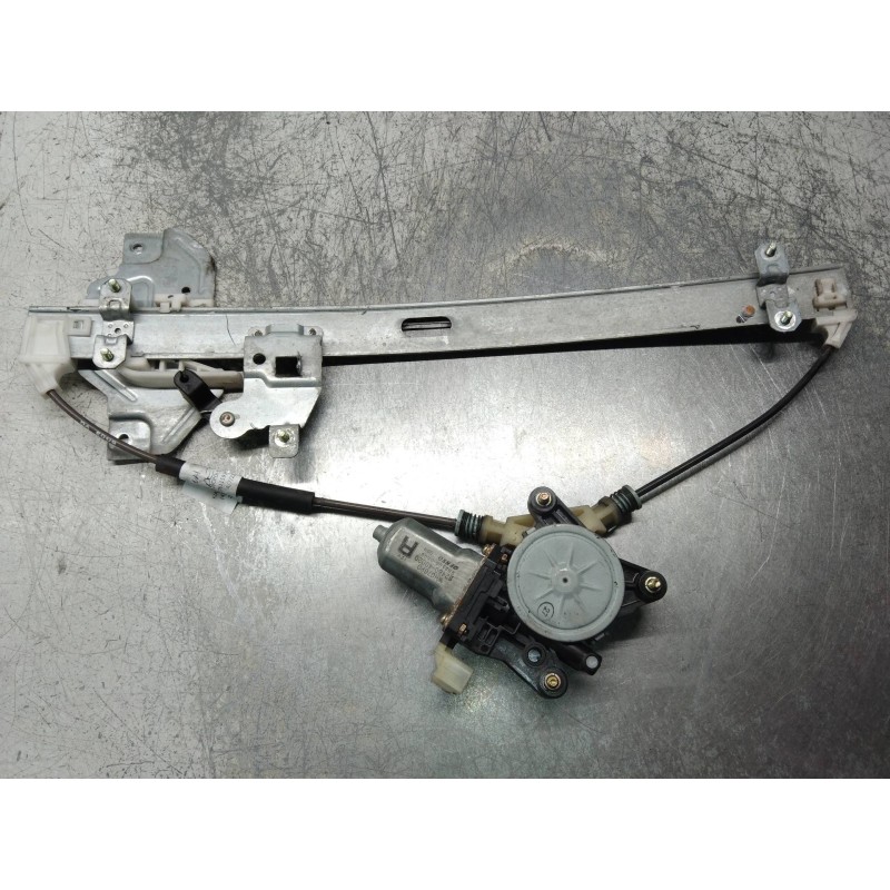 Recambio de elevalunas trasero derecho para kia carnival ii 2.9 crdi lx referencia OEM IAM 824604D020 2621003590 5P