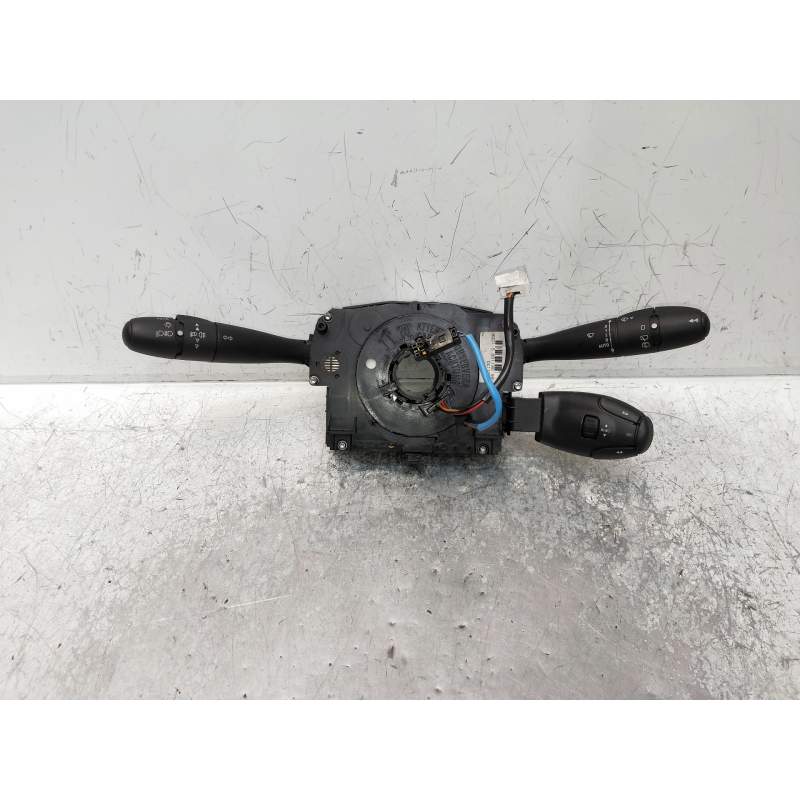 Recambio de mando luces para peugeot 207 1.4 referencia OEM IAM 96657274XT  2009
