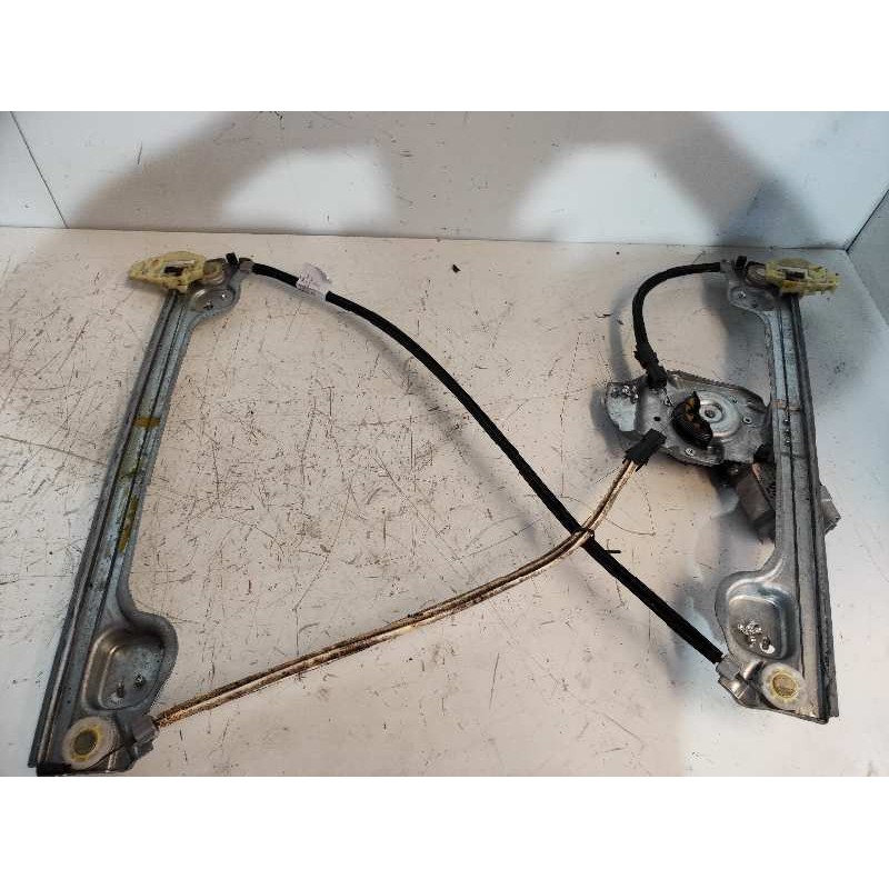 Recambio de elevalunas delantero izquierdo para peugeot 1007 sport referencia OEM IAM  9221R0 