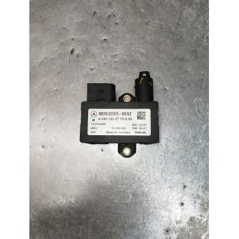 CAJA PRECALENTAMIENTO A6401532779 51299031 2008