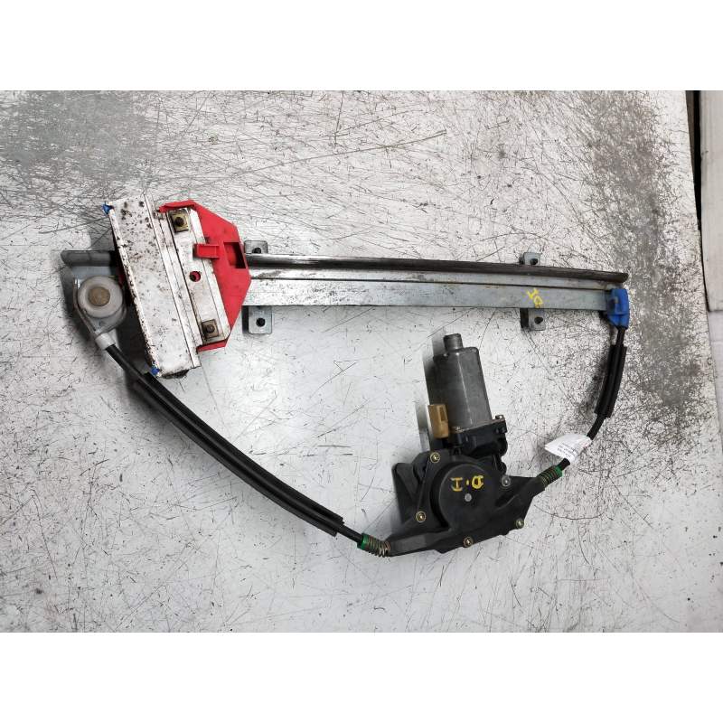 Recambio de elevalunas delantero izquierdo para ford mondeo berlina (gd) clx referencia OEM IAM 0130821792 4P 1997