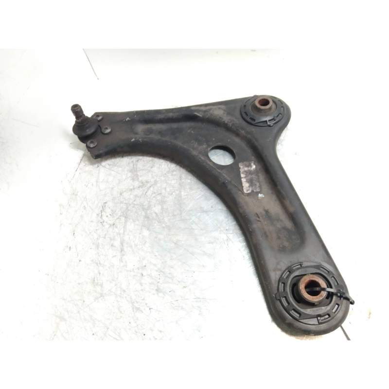 Recambio de brazo suspension inferior delantero izquierdo para peugeot 1007 1.4 hdi referencia OEM IAM   