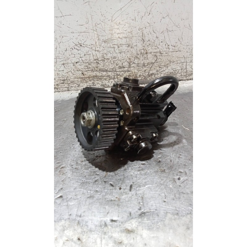 Recambio de bomba inyeccion para chevrolet nubira berlina 2.0 diesel cat referencia OEM IAM 0445010142 96440341 BOSCH