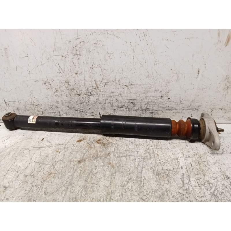 Recambio de amortiguador trasero derecho para kia carens ( ) referencia OEM IAM 55310A4500  2016