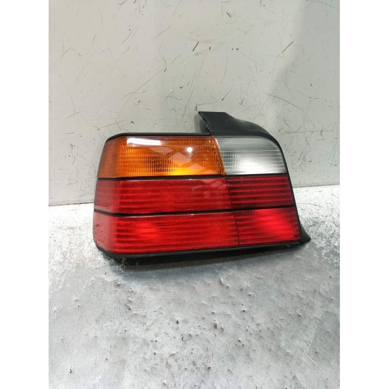 Recambio de piloto trasero izquierdo para bmw 3 (e36) 318 i referencia OEM IAM  4P 1990