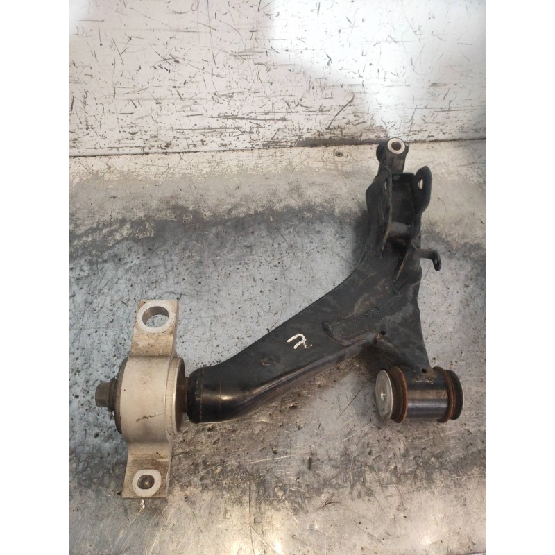 Recambio de brazo suspension inferior delantero izquierdo para lexus is200 (ds2/is2) 220d referencia OEM IAM   