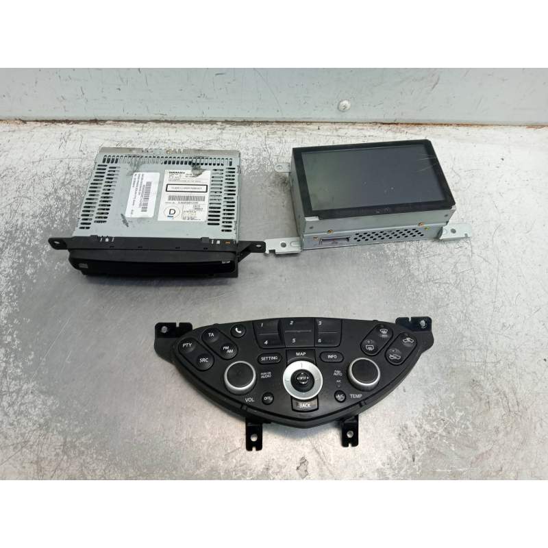Recambio de sistema navegacion gps para nissan primera berlina (p12) acenta referencia OEM IAM DP7W3003P 28185BA010 28395BA020