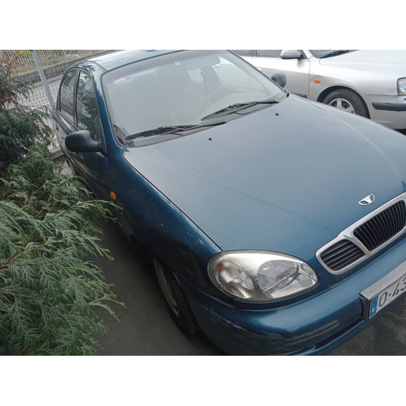 daewoo lanos del año 1999