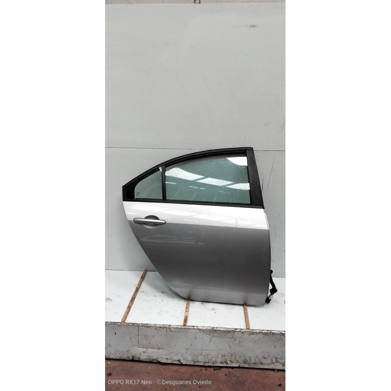 Recambio de puerta trasera derecha para nissan primera berlina (p12) acenta referencia OEM IAM   5P