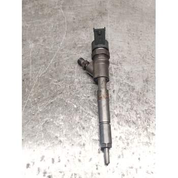 INYECTOR 236700N030 BOSCH 0445110262