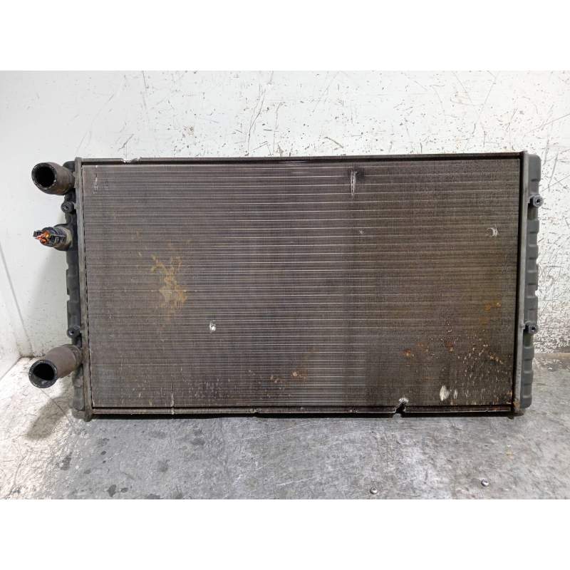 Recambio de radiador agua para volkswagen polo berlina (6n2) trendline referencia OEM IAM 850984P W06N0121201C 