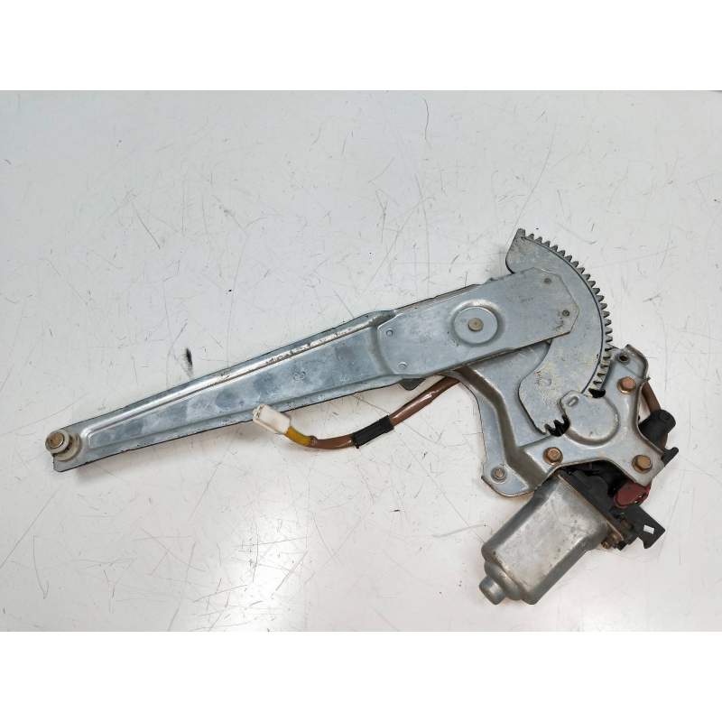Recambio de elevalunas trasero izquierdo para mazda premacy (cp) 2.0 turbodiesel cat referencia OEM IAM 8621003932  5P