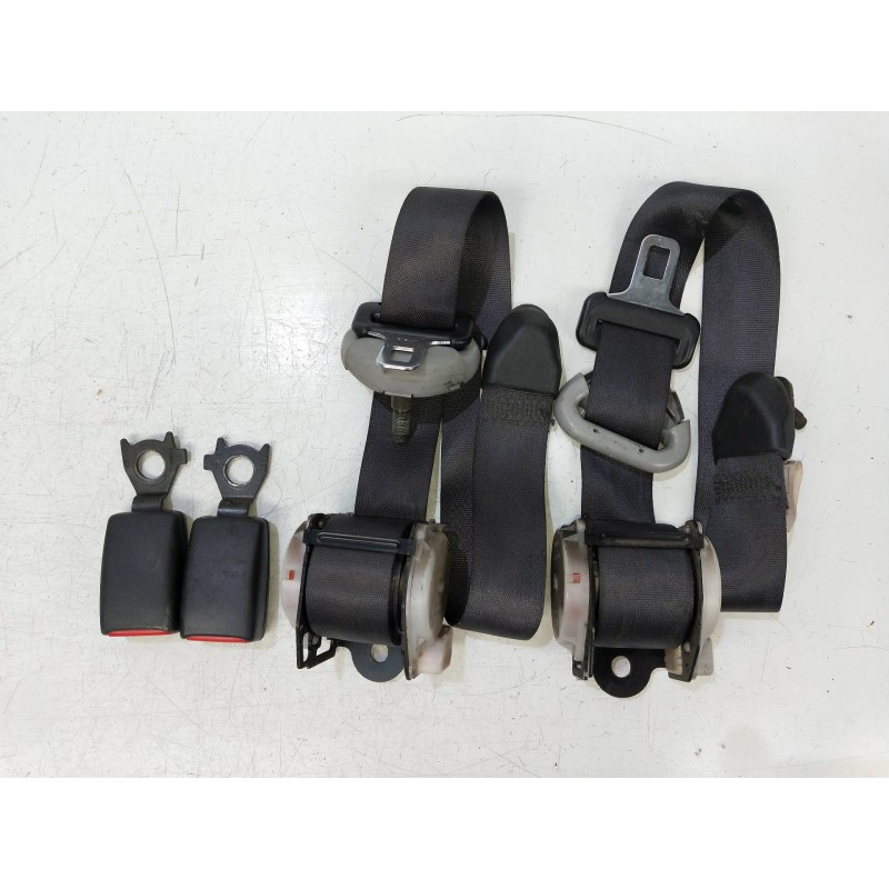 Recambio de juego cinturones trasero para toyota avensis verso (m20) 2.0 turbodiesel cat referencia OEM IAM   5P