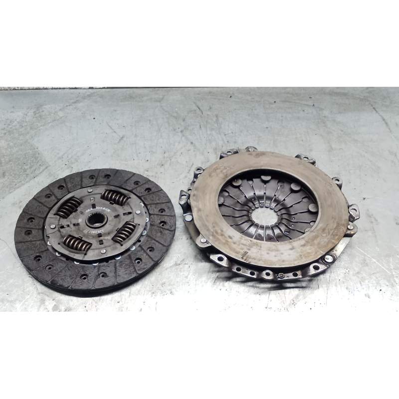 Recambio de kit embrague para ford tourneo connect 1.8 tdci referencia OEM IAM 324065710 18TDCI 2008