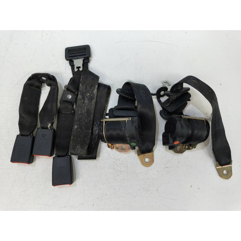 Recambio de juego cinturones trasero para toyota carina (t19) referencia OEM IAM   4P