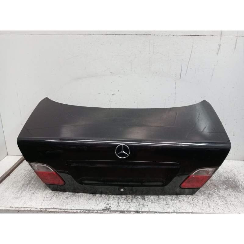 Recambio de tapa maletero para mercedes-benz clase e (w210) e 200 (210.035) referencia OEM IAM  4P 
