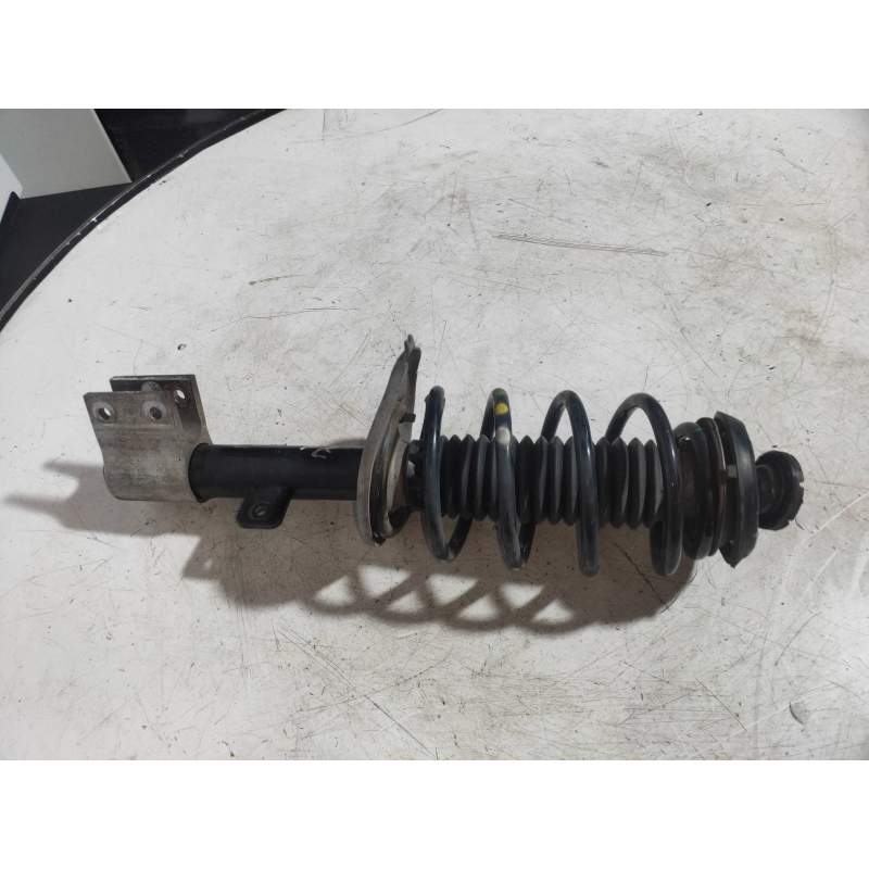 Recambio de amortiguador delantero izquierdo para peugeot 5008 allure referencia OEM IAM 9807730380 16HDI 2012