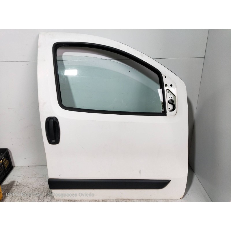 Recambio de puerta delantera derecha para fiat fiorino básico referencia OEM IAM  4P 