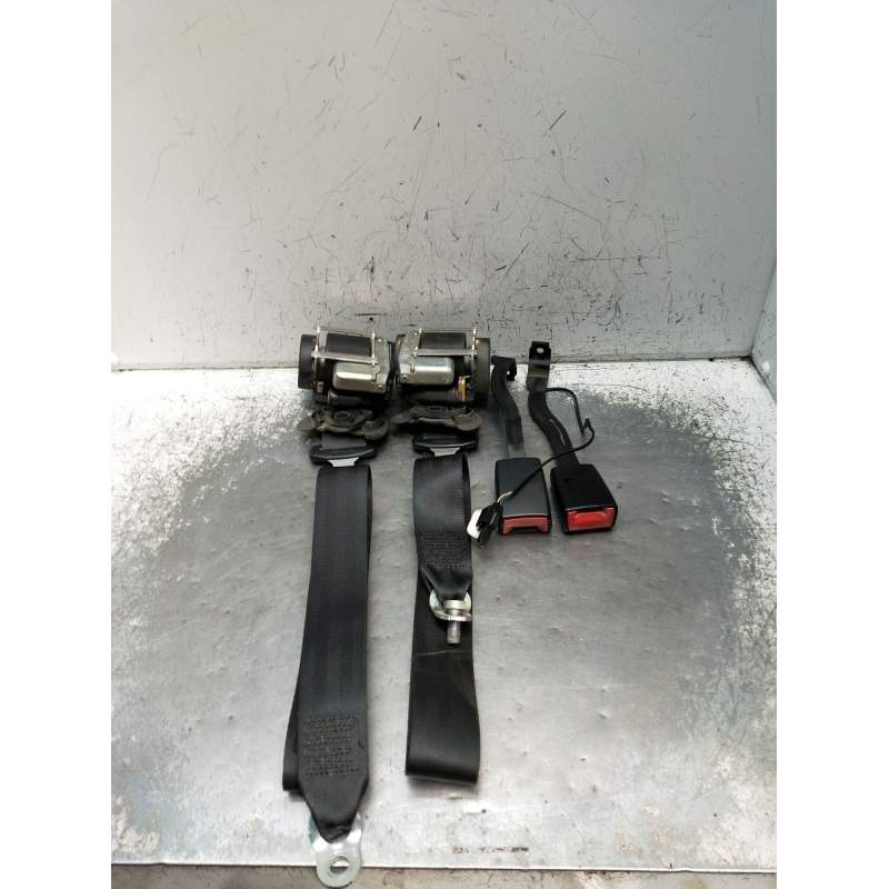 Recambio de juego cinturones delantero para seat altea (5p1) 1.2 tsi referencia OEM IAM  5P 2009